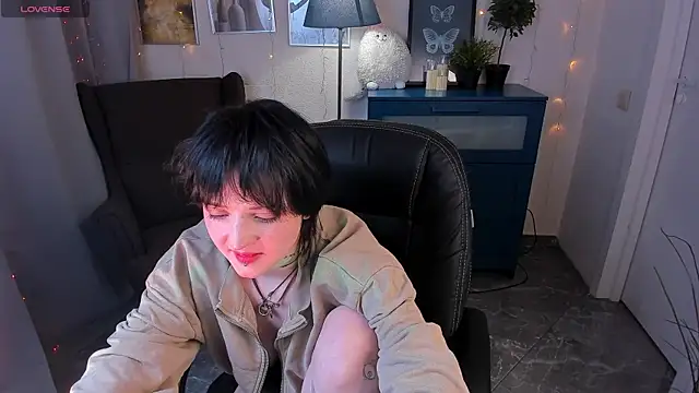 Snapshot of SarahShelby chatting on 02-06-26, 06:07 SarahShelby online show from 02-06-26, 06:07