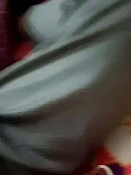 Snapshot of honorhorny chatting on 12-21-25, 05:31 honorhorny online show from 12-21-25, 05:31