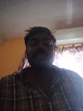 Snapshot of Tamilpaiyan07 chatting on 06-30-26, 04:46 Tamilpaiyan07 online show from 06-30-26, 04:46