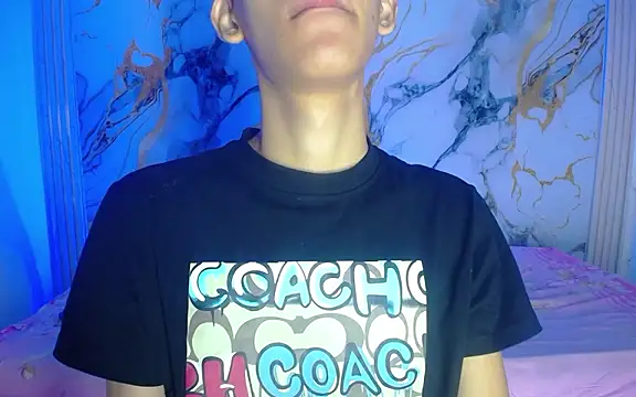 Snapshot of Hot_Max_1 chatting on 01-06-26, 11:36 Hot Max 1 online show from 01-06-26, 11:36