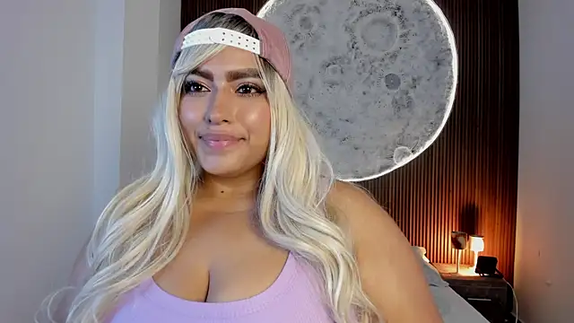 AmbarBrownn  online show from 05-16-26, 04:20