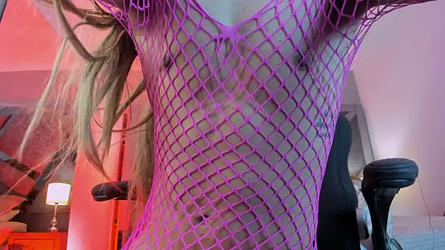 Charlotteinpole online show from 03-28-26, 03:50