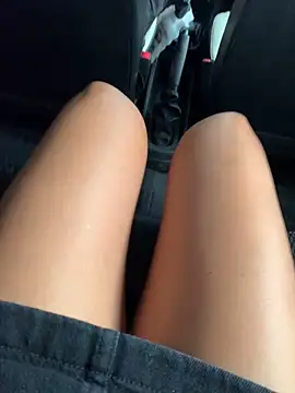 Snapshot of bety13 chatting on 02-24-26, 09:29 bety13 online show from 02-24-26, 09:29