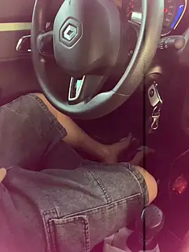 Snapshot of bety13 chatting on 03-11-26, 09:04 bety13 online show from 03-11-26, 09:04