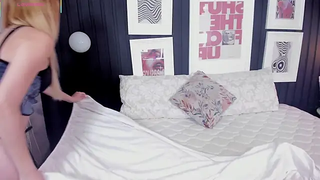 Angel zafiros online show from 02-10-26, 06:12