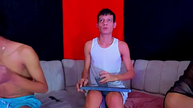 Snapshot of Pleasure_boys_hot chatting on 02-13-26, 07:21 Pleasure boys hot online show from 02-13-26, 07:21