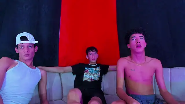 Snapshot of Pleasure_boys_hot chatting on 02-23-26, 07:00 Pleasure boys hot online show from 02-23-26, 07:00