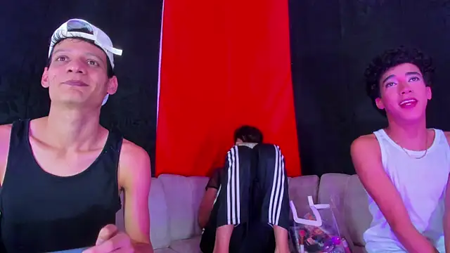 Snapshot of Pleasure_boys_hot chatting on 02-28-26, 06:09 Pleasure boys hot online show from 02-28-26, 06:09