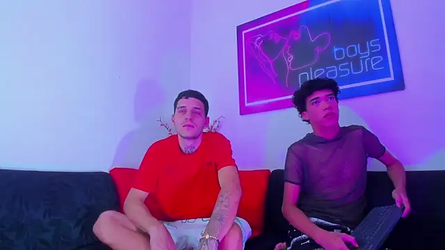 Snapshot of Pleasure_boys_hot chatting on 03-04-26, 10:16 Pleasure boys hot online show from 03-04-26, 10:16