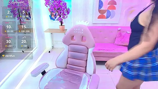 Charlotte milleers online show from 01-07-26, 03:53