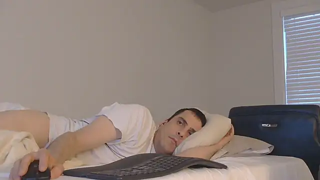 Snapshot of SissyJosh chatting on 06-14-26, 09:55 SissyJosh online show from 06-14-26, 09:55