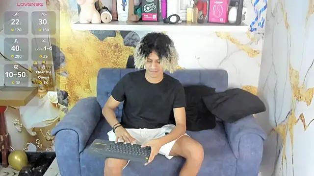 Victor LatinBoy online show from 02-25-26, 04:22