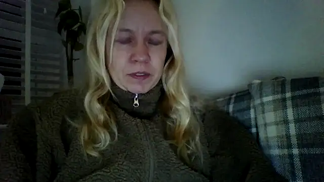 jennyblondeuk online show from 02-22-26, 09:24