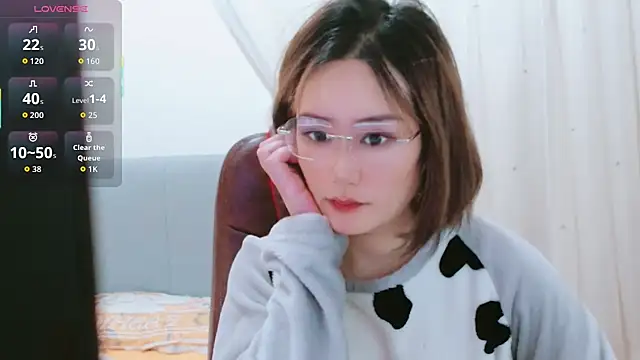 lucynan online show from 02-08-26, 09:02