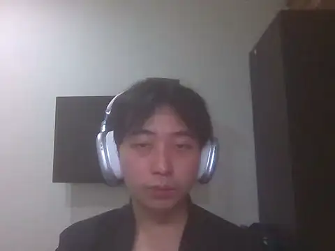 AJIJI1010 online show from 12-22-25, 06:49