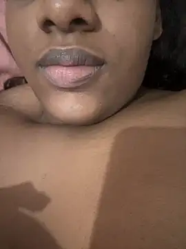 Snapshot of amorasecy chatting on 03-18-26, 09:01 amorasecy online show from 03-18-26, 09:01