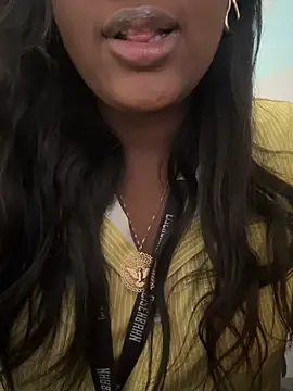 Snapshot of amorasecy chatting on 03-27-26, 04:29 amorasecy online show from 03-27-26, 04:29