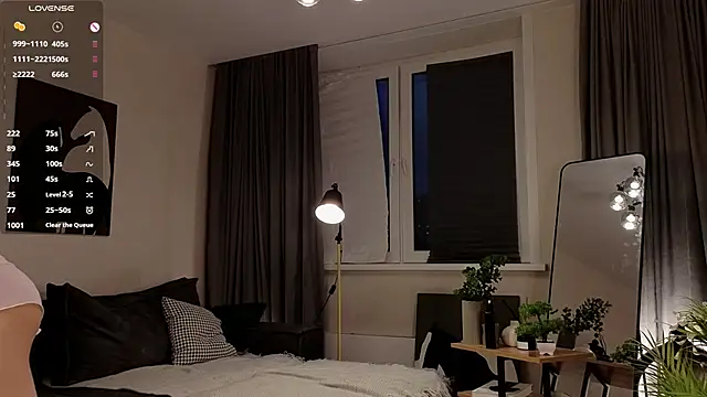 Snapshot of DiannMccarl chatting on 02-15-26, 01:24 DiannMccarl online show from 02-15-26, 01:24