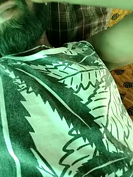 Hot2602 online show from 12-22-25, 04:20