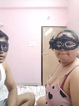 Snapshot of DesiSeductress chatting on 07-16-26, 06:03 DesiSeductress online show from 07-16-26, 06:03