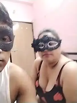 Snapshot of DesiSeductress chatting on 07-17-26, 07:19 DesiSeductress online show from 07-17-26, 07:19