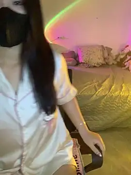 Sofiababy22 online show from 05-17-26, 03:37