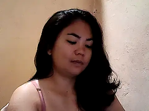 Snapshot of MissWetty chatting on 01-10-26, 07:37 MissWetty online show from 01-10-26, 07:37