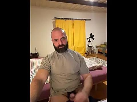 Snapshot of DamonSalvatore2 chatting on 03-05-26, 06:37 DamonSalvatore2 online show from 03-05-26, 06:37