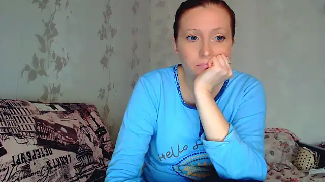 Snapshot of CrystallAngel chatting on 02-02-26, 11:31 CrystallAngel online show from 02-02-26, 11:31