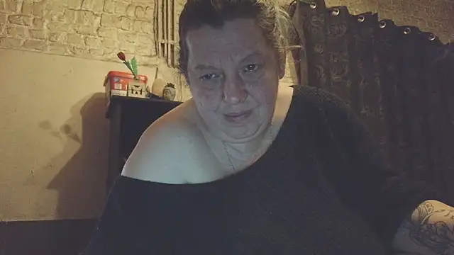 Snapshot of tigresse3 chatting on 05-15-26, 11:34 tigresse3 online show from 05-15-26, 11:34