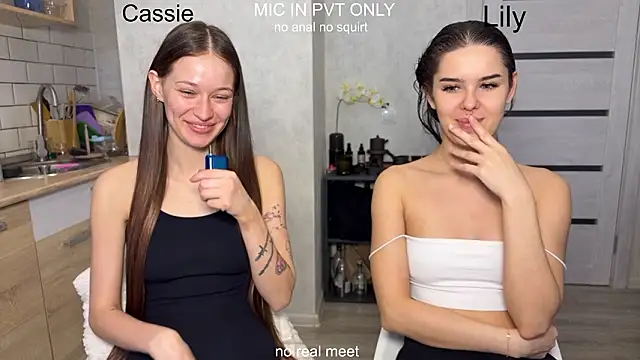 girls secrets online show from 02-04-26, 09:37