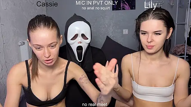 girls secrets online show from 03-25-26, 10:21