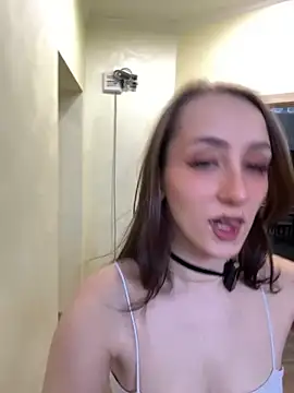 LuxBrunette  online show from 04-04-26, 05:16