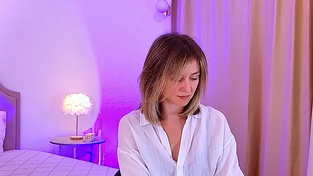 EmeraldGlow online show from 02-08-26, 03:04