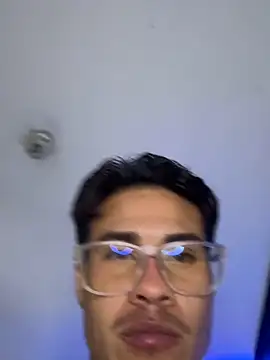 Latin Paisa Boy online show from 06-06-26, 11:53