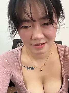 Molly-xiao online show from 02-03-26, 02:21