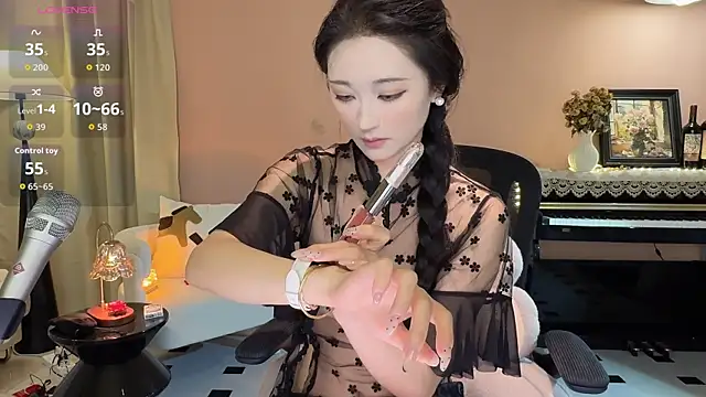 Molly00- online show from 05-24-26, 02:05