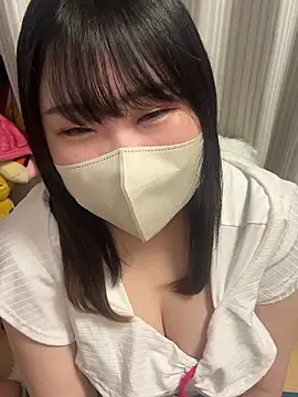 Snapshot of Mikami_00122 chatting on 07-06-26, 12:35 Mikami 00122 online show from 07-06-26, 12:35