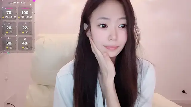Snapshot of dandan_66 chatting on 08-01-26, 05:45 dandan 66 online show from 08-01-26, 05:45
