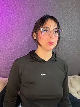 luna gv online show from 03-28-26, 01:00