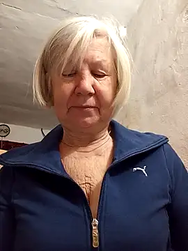 KlaudiaDarling online show from 02-04-26, 12:49