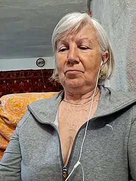 KlaudiaDarling online show from 05-11-26, 02:45