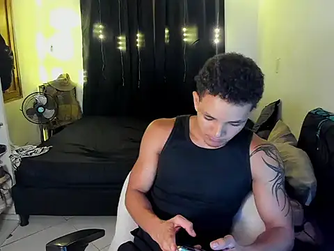 Dres4U online show from 03-18-26, 06:16