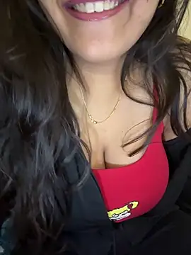 Snapshot of Alishababy_ chatting on 02-23-26, 10:29 Alishababy online show from 02-23-26, 10:29