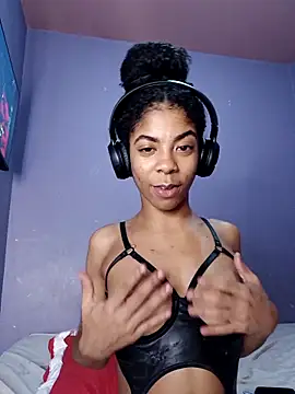 Snapshot of Samarajenyfer chatting on 02-17-26, 07:27 Samarajenyfer online show from 02-17-26, 07:27