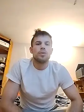 Snapshot of Bosik23 chatting on 02-14-26, 01:13 Bosik23 online show from 02-14-26, 01:13