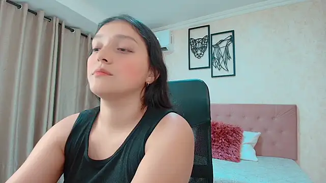 littlemolly walcott online show from 06-26-26, 10:58