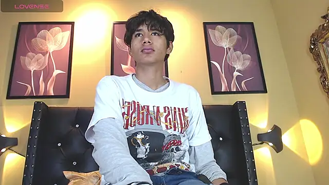 Derenn  online show from 02-06-26, 04:39