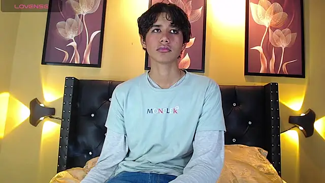 Derenn  online show from 02-07-26, 05:55