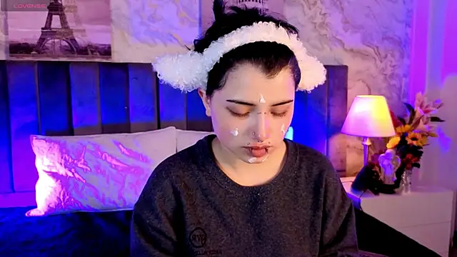 Sienna Desiree online show from 05-04-26, 01:29